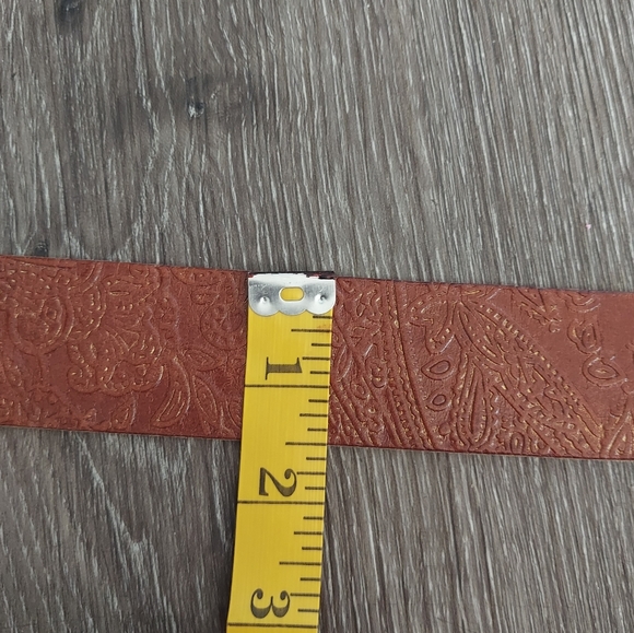 Fossil Belt Medium Brown Leather Embossed Floral Moroccan Rhinestone Medallion - Picture 7 of 7